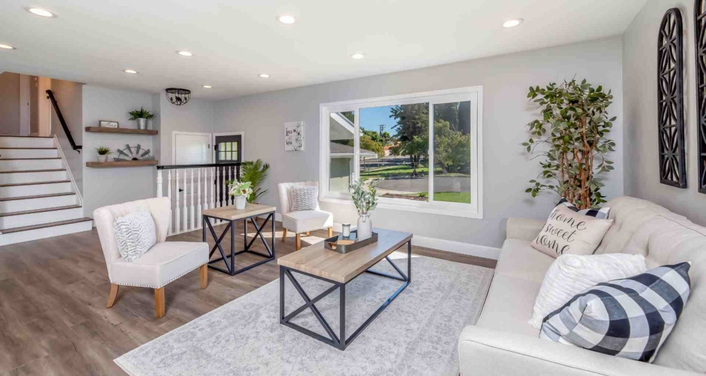 Staged living room, clean and decluttered